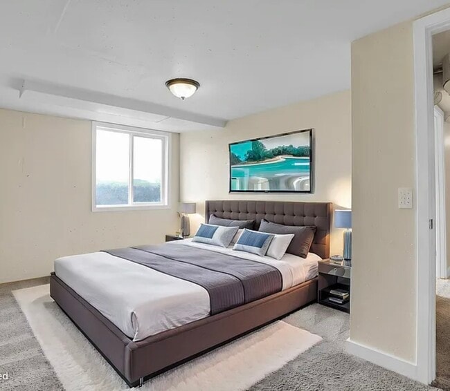 Photo - 10701 N Pershing St