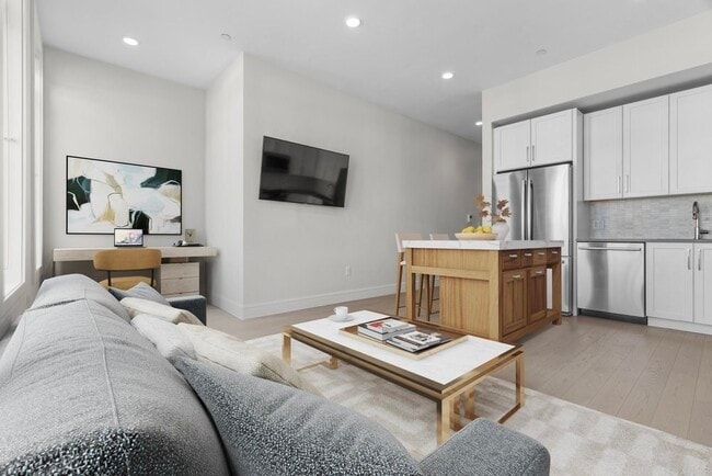 Photo - 65 Meridian St Unit 2
