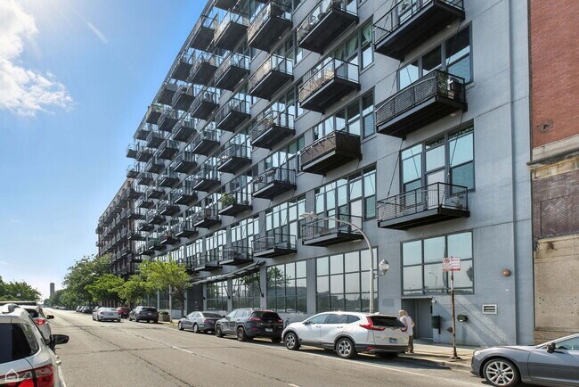 Photo - 1224 W Van Buren St Condo Unit 217