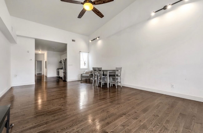 Photo - 1637 N 33rd St Unit 4