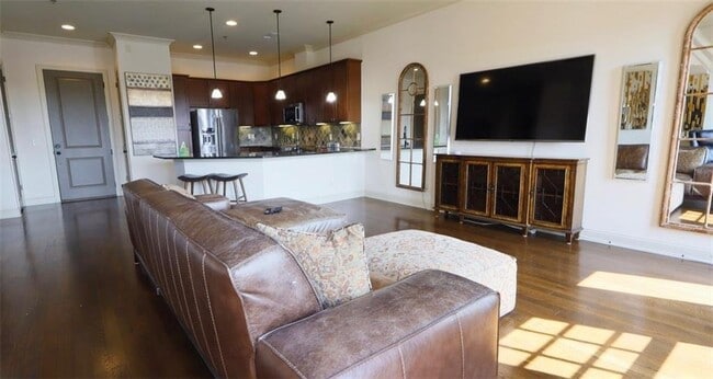 Photo - 360 Chambers St Unit 405