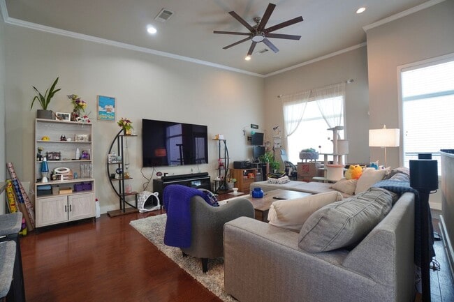 Photo - 1702 S Lamar Blvd