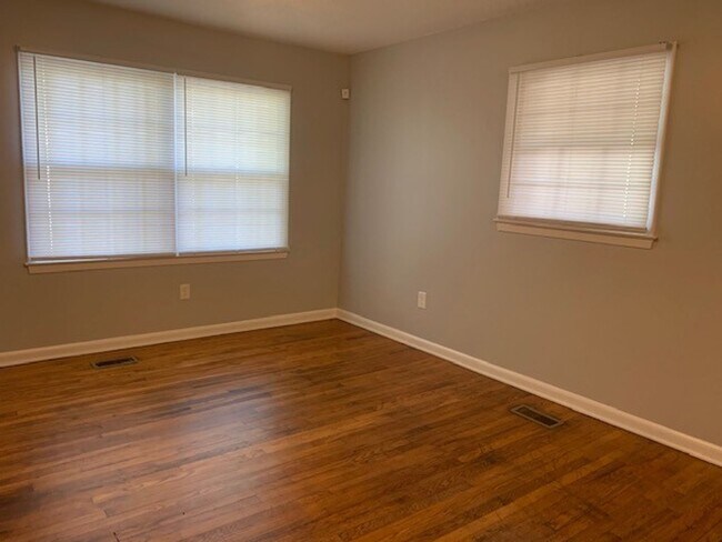 Photo - 205 Chavis St Unit 2