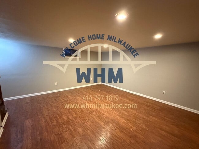 Photo - W170S7397 Parkland Dr