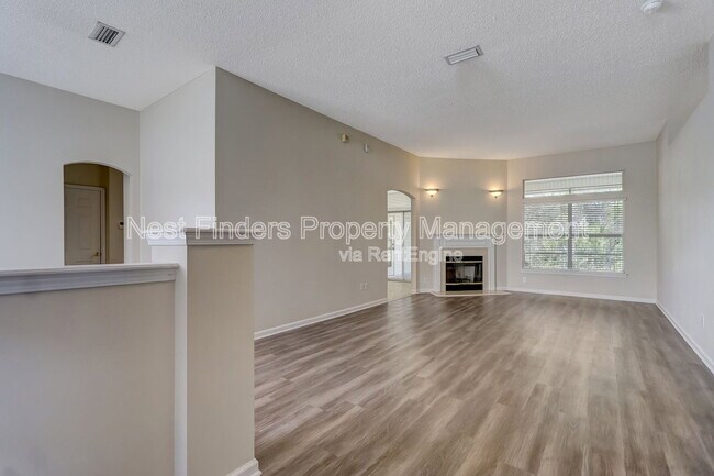 Photo - 749 Grand Parke Dr