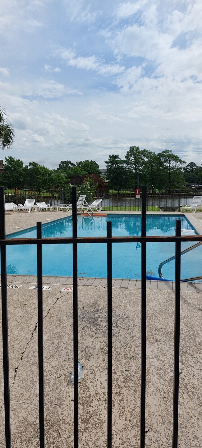18519 Egret Bay Blvd Unidad 1912