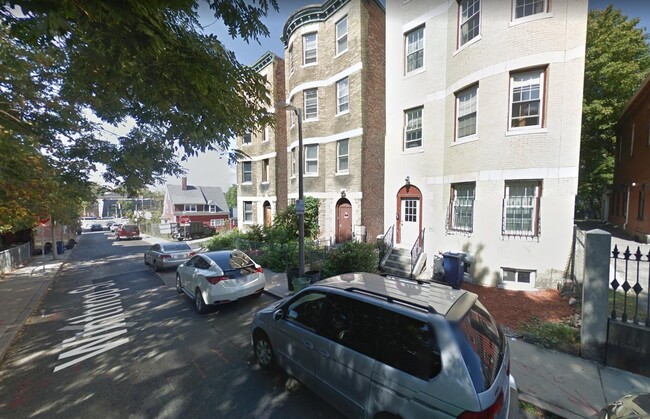 Photo - 27 Winthrop St Unidad #3 Rental