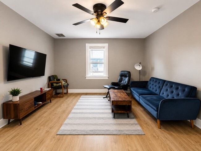 Photo - 1831 N Warren Ave Unit upper