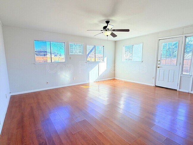 Photo - 339 Waxwood Ln