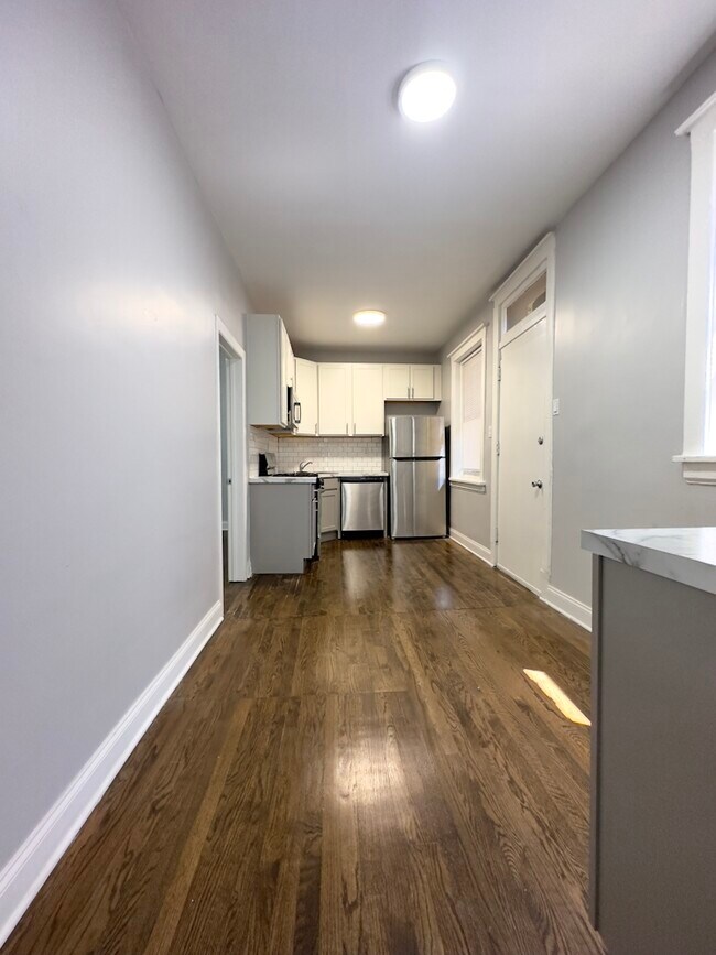 Photo - 1251 W Rosemont Ave Unit 1251-2