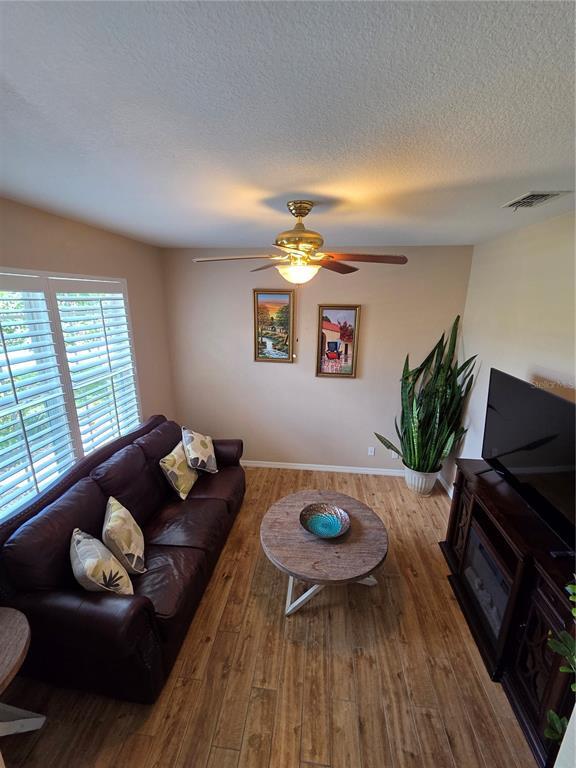 Photo - 24500 Bramhope Ct