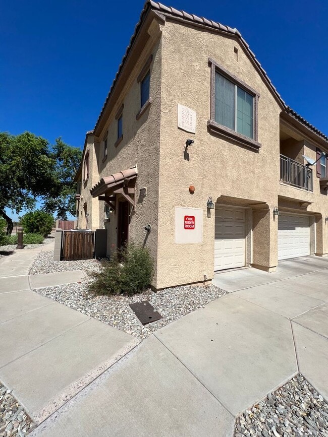 Photo - HALF OFF FIRST MONTHS RENT SPECIAL!