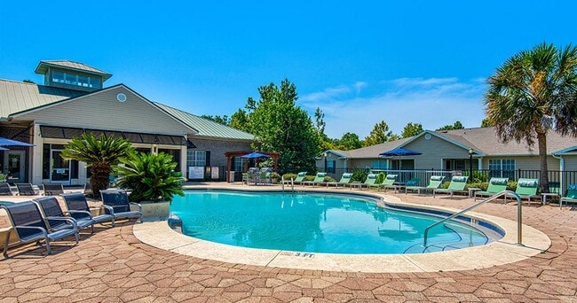 Marcus Pointe Grande Apartment Homes