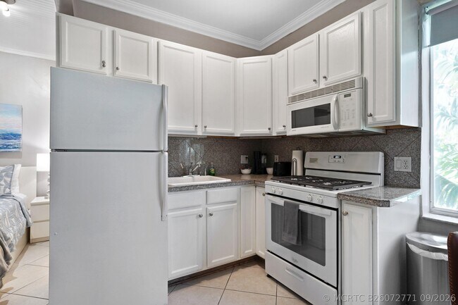 Photo - 3710 Collins Ave Unit N-304