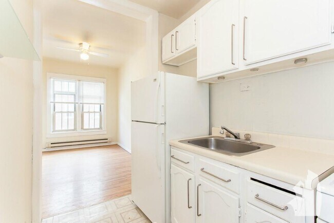 Photo - 622 W Barry Ave Unit N2