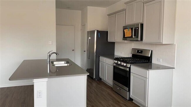 Photo - 109 Canley Lp