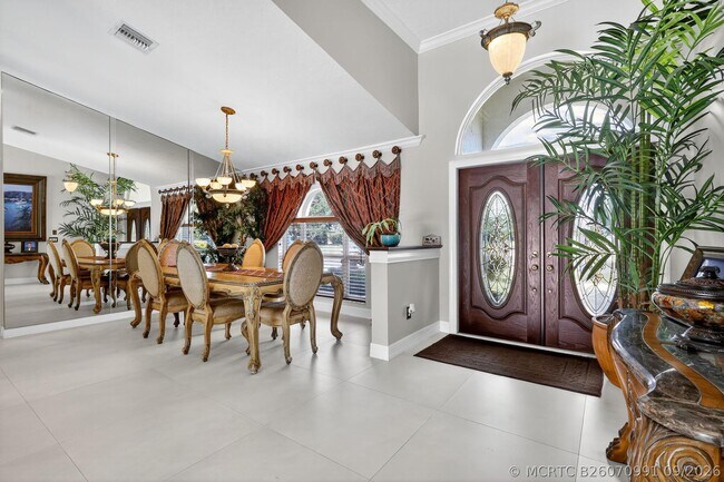 Photo - 1880 Grantham Ct