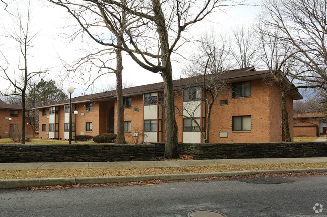 Photo - St. Simeon I Apartments