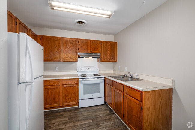The Sequoya 2BR, 1BA - 900SF - Kitchen