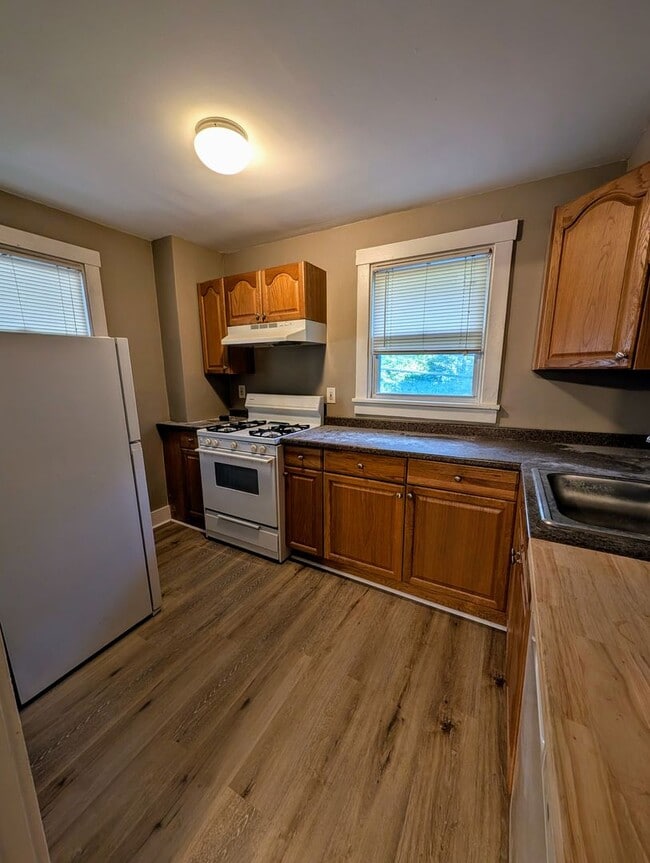 Photo - 1666 Crafton Blvd Unit 2