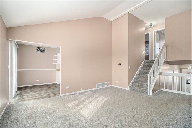 Photo - 1995 Monday Dr