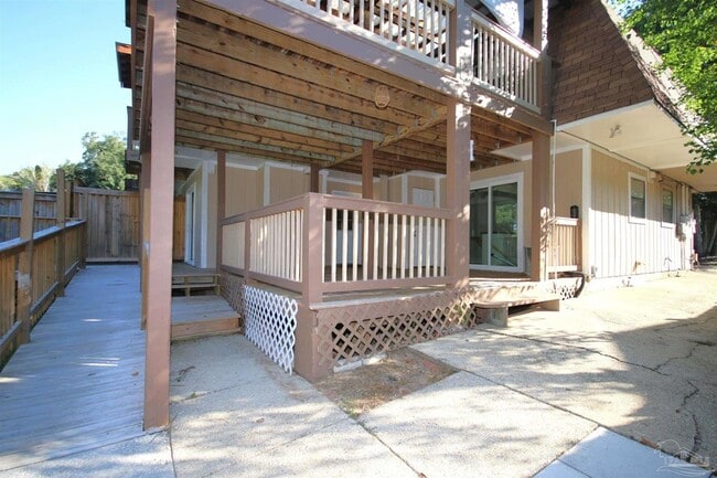 Photo - 6103 E Shore Dr