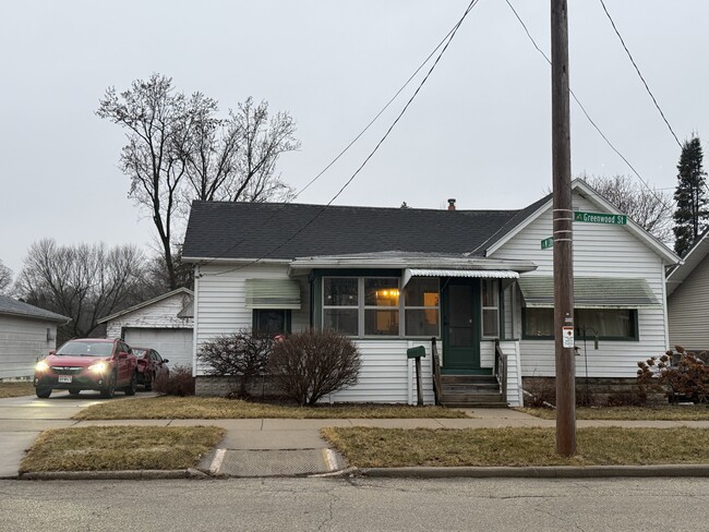 Building Photo - 514 Greenwood St