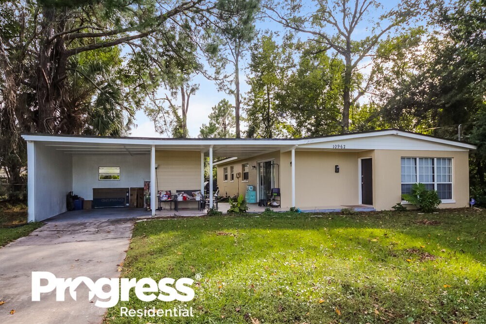 Photo - 10962 Indies Dr N House