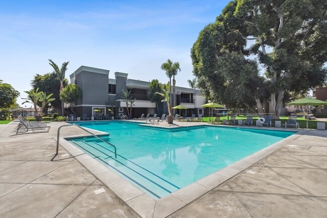 Madison Park Apartments - Anaheim, CA | ForRent.com