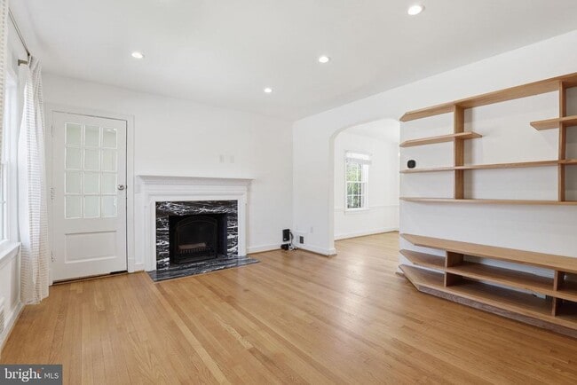 Photo - 618 Wayne Ave