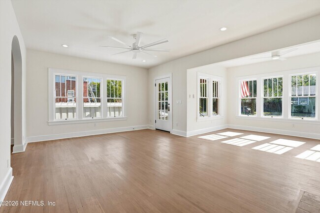 Photo - 2817 Selma St