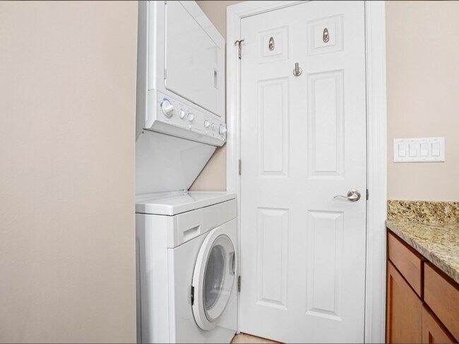 Photo - 7651 W Addison St Unit 1W