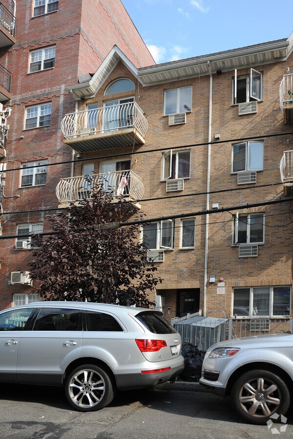 Photo - 141-08 Cherry Ave Apartments