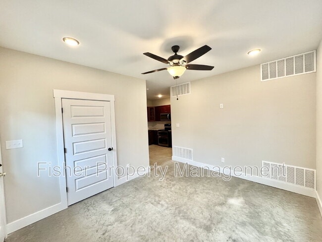 Photo - 202 W 15th St Unit D