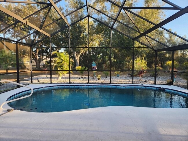 Photo - 404 Hazel Cir