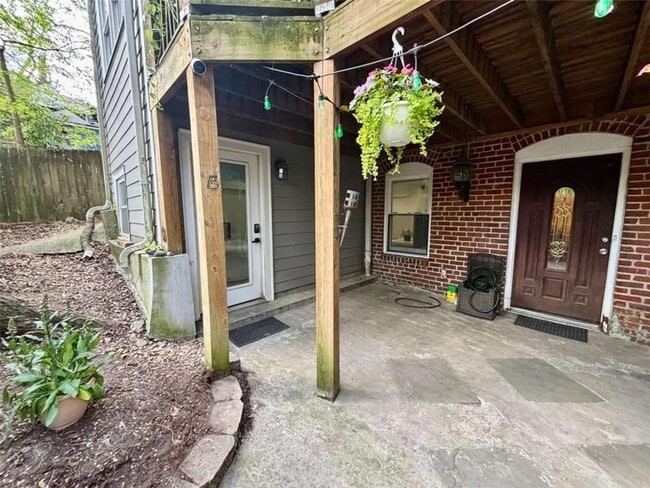 Building Photo - 685 Argonne Ave NE