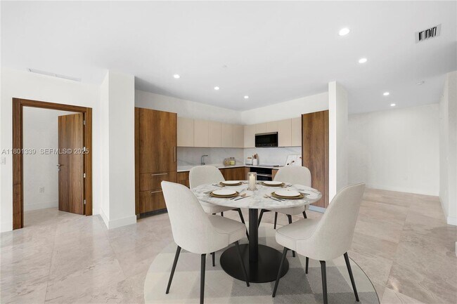 Photo - 701 Valencia Ave Unit 401