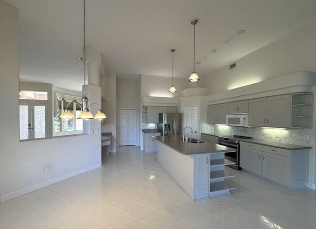 Photo - 4/3 Pool Home in Pelican Bay