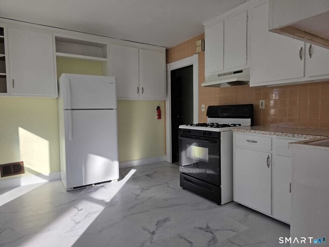 Building Photo - 29 8th St