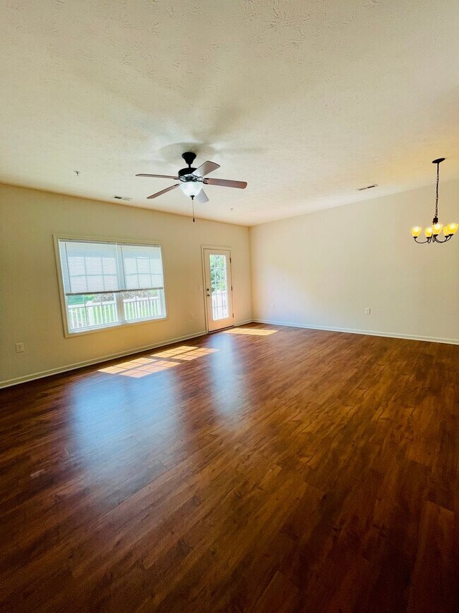 1427 Taylor Grove Ln
