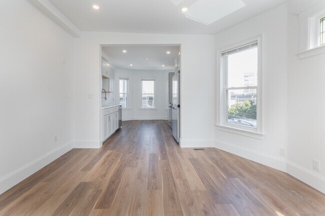 Photo - 143 E Cottage St