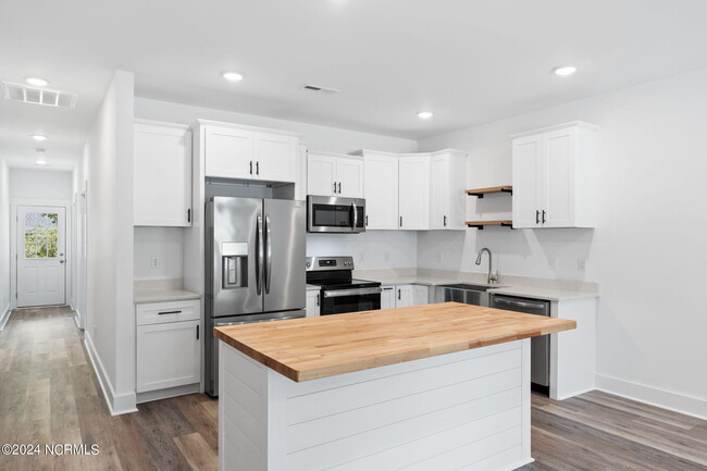 Photo - 4 Ct 2 House