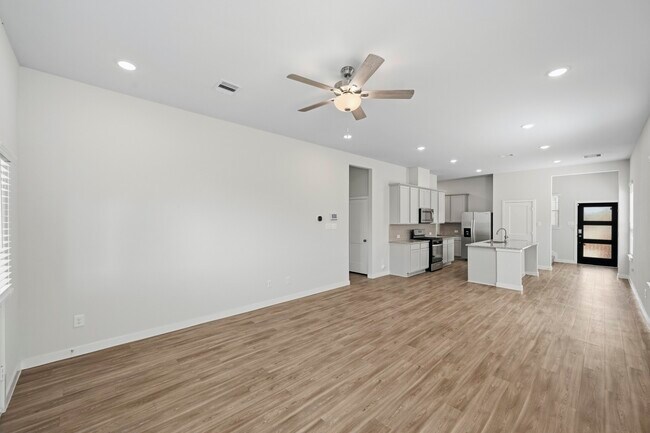 Photo - 21106 Armstrong County Dr
