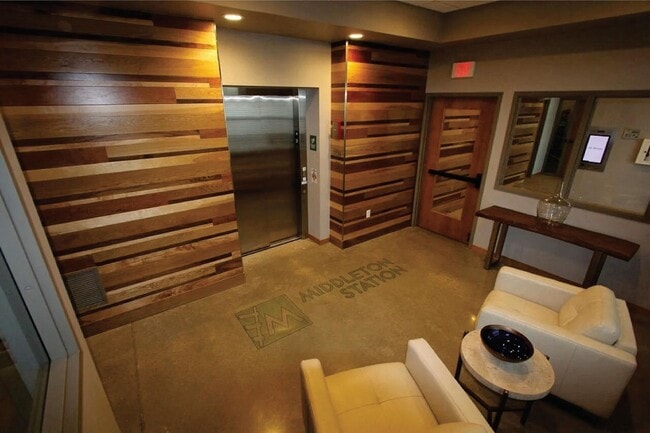 Photo - Middleton Station