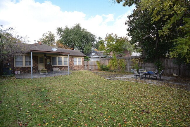 Photo - WEST UNIVERSITY LEASE HOME