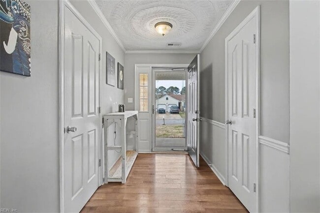 Photo - 57 Wayland Dr