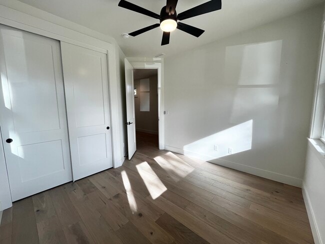 Photo - 626 E Krall St