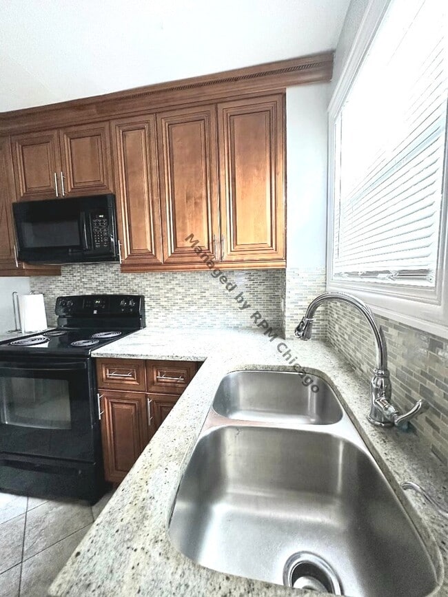 Photo - 1420 N Harlem Ave