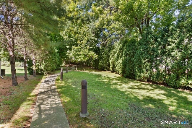 5 Sunrise Rd