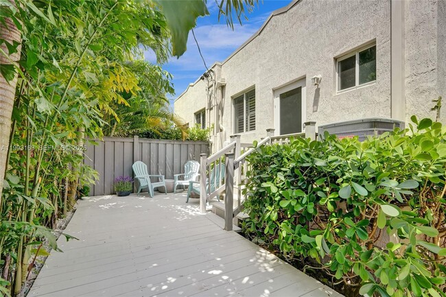 Photo - 62 NE 26th St